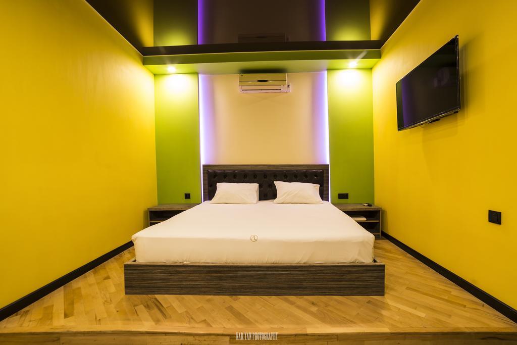 Voyage Hotel Erivan Oda fotoğraf
