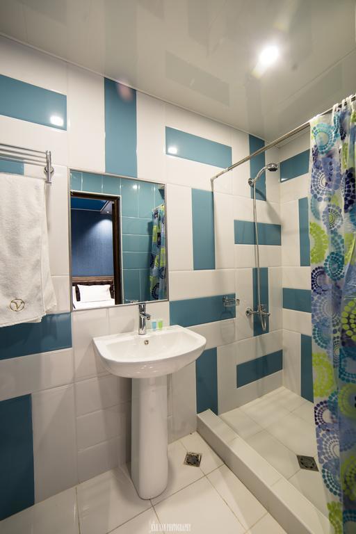 Voyage Hotel Erivan Oda fotoğraf